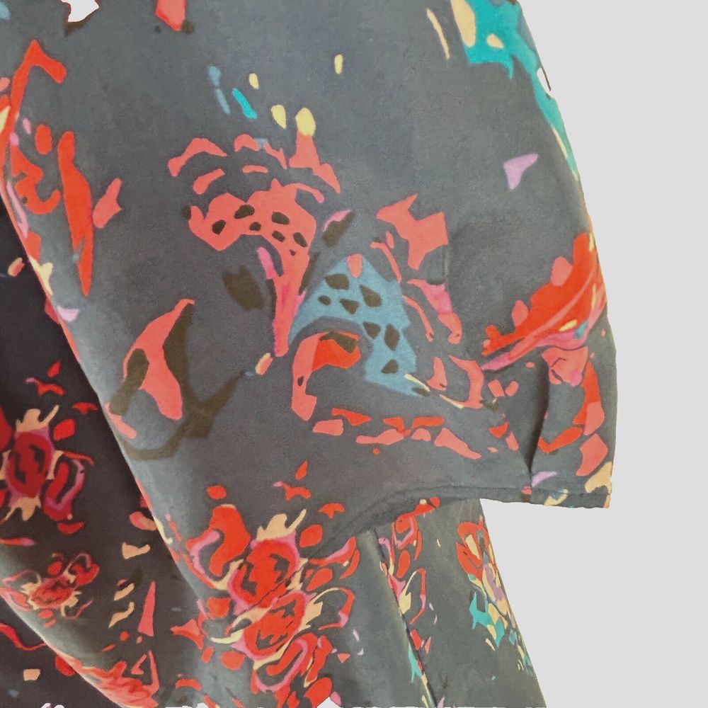 Juicy Couture Silk Blue Pink Abstract Front Tie V Neck Dress Size S NWOT - Picture 10 of 12